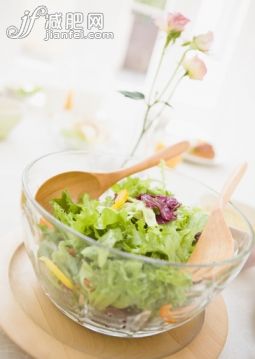 摄影,多义词,色拉用具,容器,餐盘_gic11055461_Green Salad_创意图片_Getty Images China 摄影,多义词,色拉用具,容器,餐盘_gic11055461_Green Salad_创意图片_Getty Images China