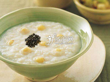 夏季吃什么减肥最快 黄豆芝麻粥