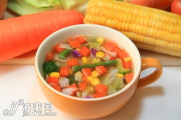 饮食,影棚拍摄,马克杯,胡萝卜,蔬菜汤_498161131_Vegetable Soup_创意图片_Getty Images China 饮食,影棚拍摄,马克杯,胡萝卜,蔬菜汤_498161131_Vegetable Soup_创意图片_Getty Images China