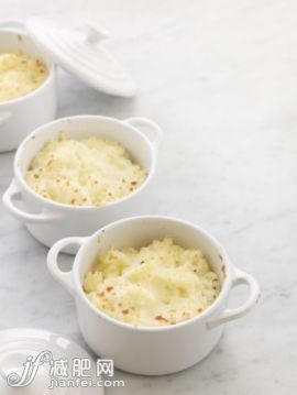 锅,饮食,室内,白色,白昼_97539948_Ricotta Mashed Potatoes_创意图片_Getty Images China 锅,饮食,室内,白色,白昼_97539948_Ricotta Mashed Potatoes_创意图片_Getty Images China
