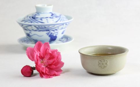 春季喝什么茶可以减肥 春季减肥茶有哪些 哪些减肥茶减肥效果好