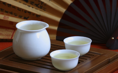 春季减肥喝什么茶 适合春季的减肥茶饮有哪些 春季怎么喝茶可以减肥