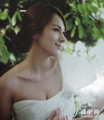 正确选Bra 化解腋窝“尴尬”
