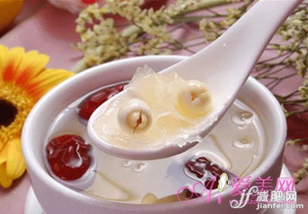 经期丰胸效果快 6款红枣食谱