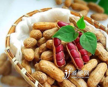 花生富含维生素E和脂肪能促使卵巢发育和完善