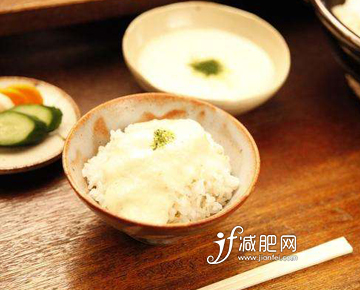 山药是一种非常理想的减肥健美食品