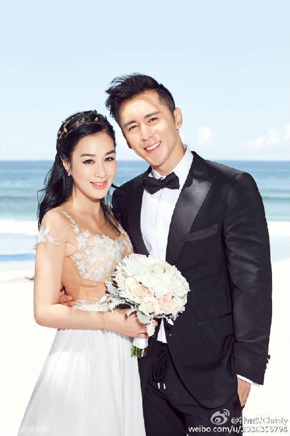 钟丽缇和张伦硕婚纱照