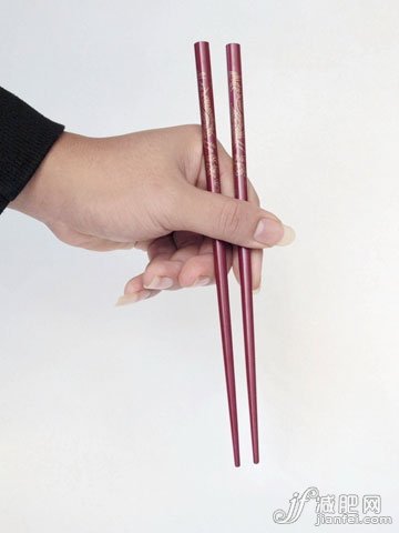 换手夹菜享受慢餐