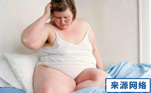 腰腹赘肉难以消除的原因有哪些 为什么有腰腹赘肉 导致腰腹赘肉的原因是什么