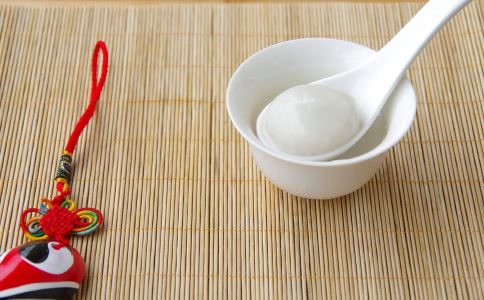 汤圆的热量高吗 汤圆怎么吃不会长胖 吃汤圆不长胖的方法