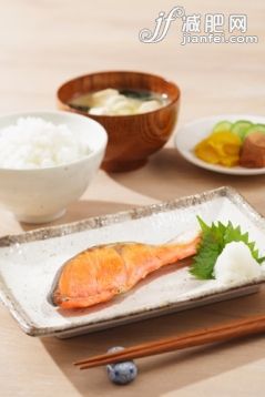 碗,早餐,褐色,筷子,烹调_gic12721077_Japanese style breakfast_创意图片_Getty Images China 碗,早餐,褐色,筷子,烹调_gic12721077_Japanese style breakfast_创意图片_Getty Images China