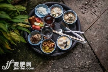 饮食,食品,餐盘,碗,给予_533654743_A little bit of everything_创意图片_Getty Images China 饮食,食品,餐盘,碗,给予_533654743_A little bit of everything_创意图片_Getty Images China