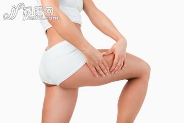 20到24岁,腹部,美女,美,橘皮组织_gic9718193_Fit woman touching her thigh against a white background_创意图片_Getty Images China 20到24岁,腹部,美女,美,橘皮组织_gic9718193_Fit woman touching her thigh against a white background_创意图片_Getty Images China