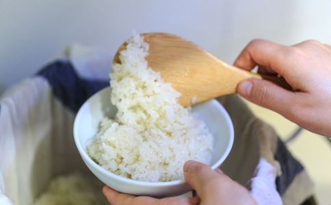 吃米饭可以减肥吗 米饭怎么吃可以减肥 米饭减肥要注意哪些事项