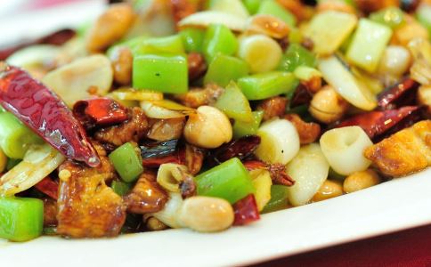 减肥为什么要吃鸡胸肉 鸡胸肉怎么吃可以减肥 鸡胸肉减肥食谱