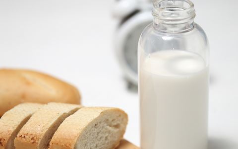 喝豆浆可以减肥吗 牛奶能减肥吗 豆浆和牛奶哪个能减肥