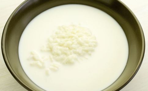 豆浆怎么喝 喝豆浆要注意哪些 喝豆浆可以减肥吗