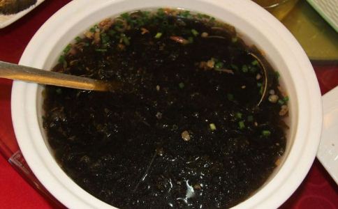 木耳紫菜减肥汤 减肥吃什么 减肥的食物