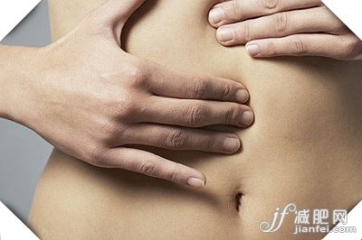 腹部按摩减肥法 塑出平坦小腹