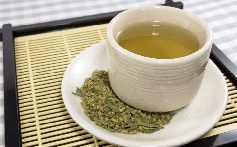 腹部赘肉 减肥 黑茶 荷叶茶 乌龙茶