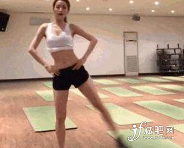 这个动作能够燃烧腰腹部和大腿脂肪