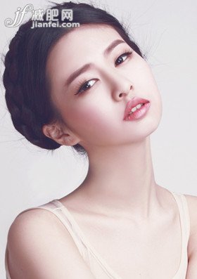 6个最简单瘦脸法养成巴掌大小脸