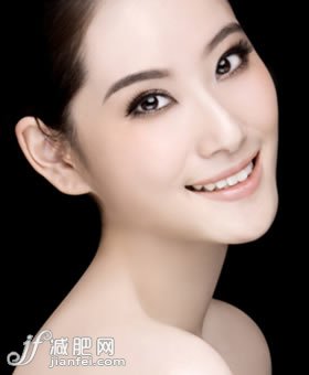 早上按摩10分钟 不要泡泡脸