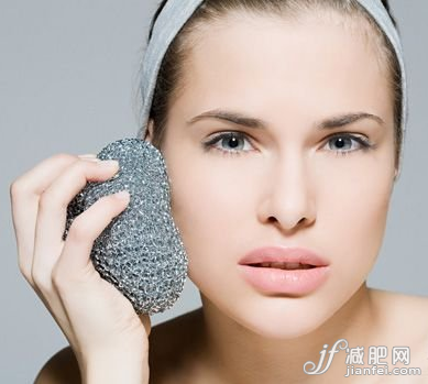 圆脸MM：这些穴位让你速变小脸