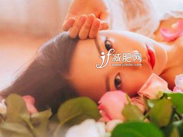 精致小脸怎么瘦，睡前紧颜按摩