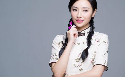超女王贝 磨骨瘦脸 整容死亡