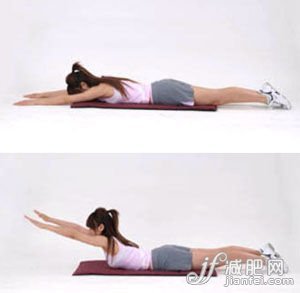 床上轻松四个动作拥有小翘臀
