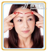 大饼脸如何快速瘦脸 简单按摩小脸速达成