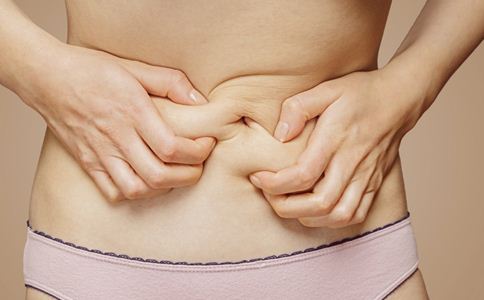 如何减腰部赘肉 腰部赘肉怎么办 腰部赘肉如何减掉