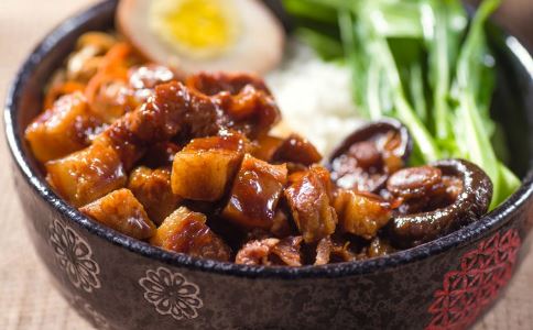 饮食减肥妙招 如何保持好身材 少吃肥肉 别吃太咸