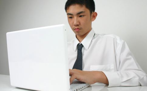 白领下半身肥胖怎么办 下半身如何减 下半身肥胖的原因