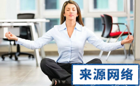 办公室瘦腹的方法有哪些 办公室如何瘦腹 在办公室如何瘦腹
