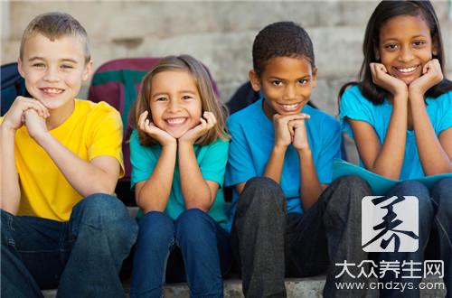 小孩骨折吃吃哪些食物恢复快