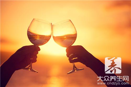 有人因售卖茅台酒而入狱，假酒真酒你分得清吗？
