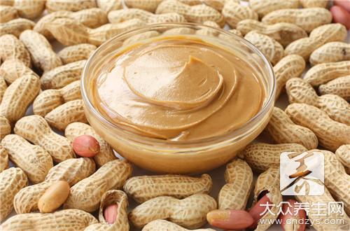 花生米拌芹菜怎么做？