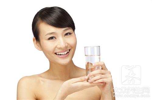 哺乳期喝纯牛奶 竟有这么多好处