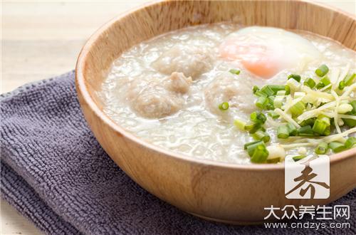 补血养颜粥做法大全，四款让你摆脱肌肤问题、