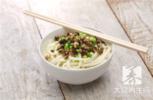 煮挂面怎么做好吃又简单呢？