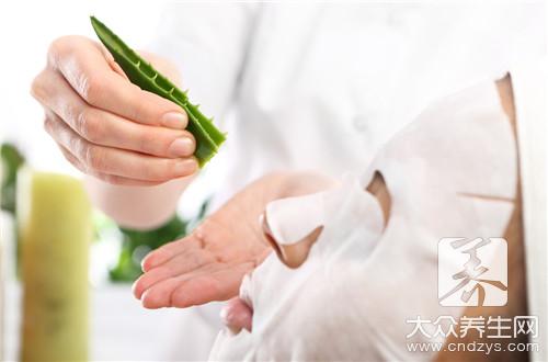 竹炭粉怎么做面膜?
