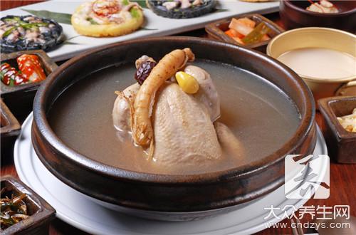 感冒喝鸡汤好，怎么做鸡汤？