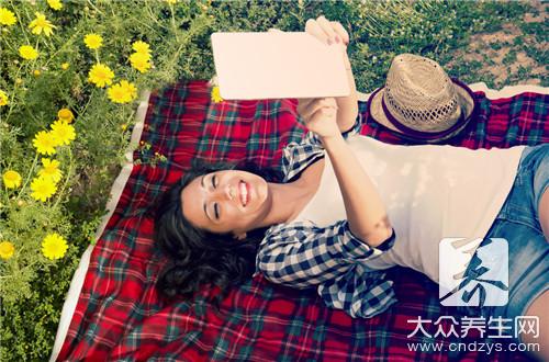 剖腹产后忌七大危险动作！！(1)