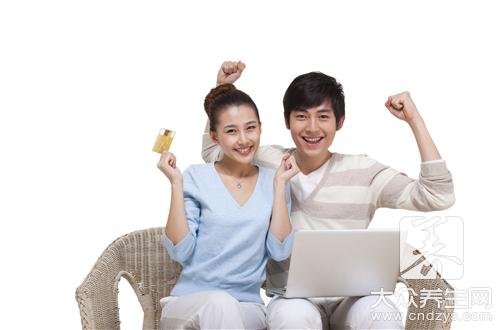女性10大表现 揭秘你比别人老的原因(6)