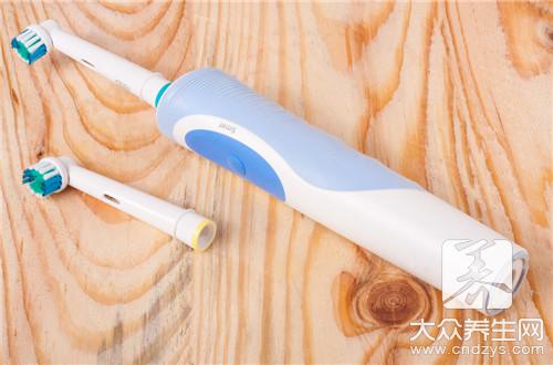 电动牙刷头多久换一次? 电动牙刷头多久换一次?