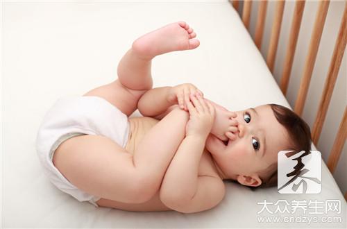 长期给婴儿把尿会有哪些危害呢？