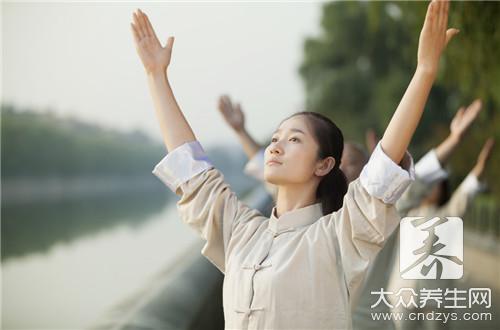 女人早晚这么做告别月经紊乱！(1)