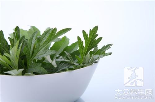 艾叶泡脚放多少合适